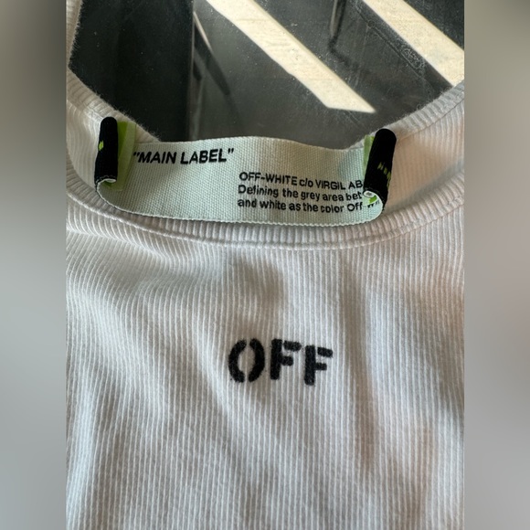 Off white fitted tank top - Picture 4 of 4